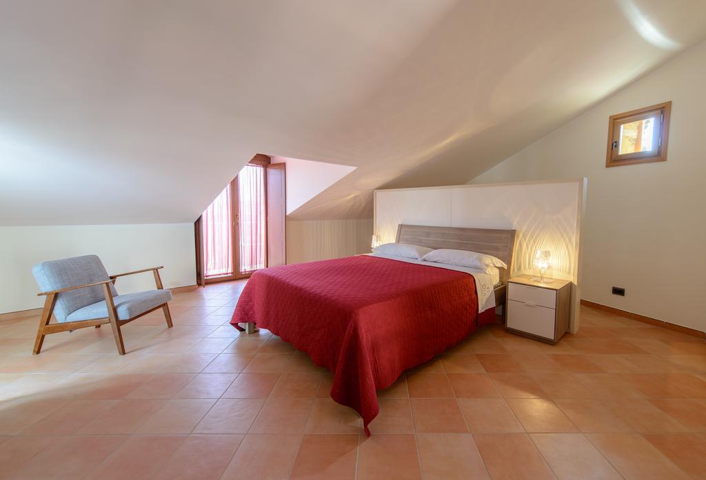 Bifora B&b Ogliastro Cilento Habitación foto